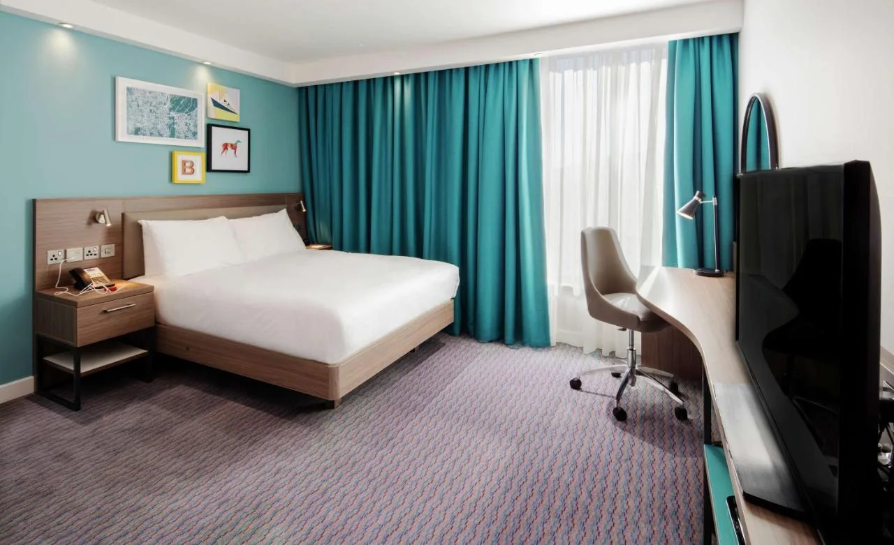 Queen Room - Accessible